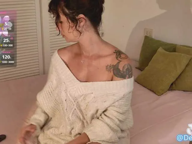 British_EmJess – webcam model profile photo Image 3
