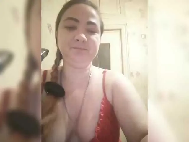 UKRaunchyRobyn – webcam model profile photo Image 17