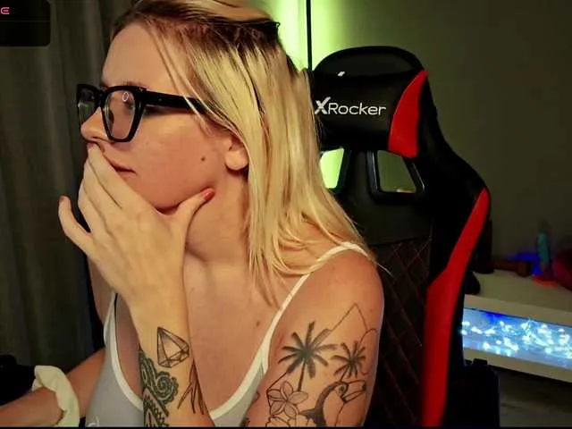 Sheila1945 – webcam model profile photo Image 7