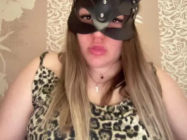 SweetStrawberry1 – webcam model profile photo