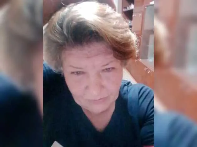 Missmeratrix – webcam model profile photo Image 17