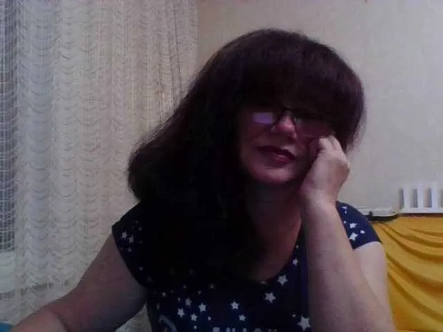 British_EmJess – webcam model profile photo Image 10