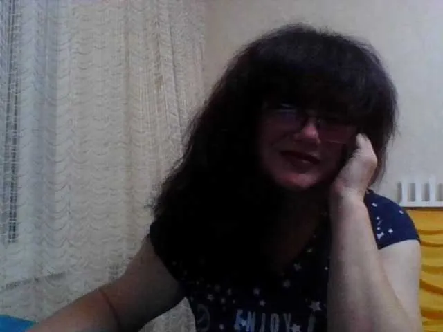 British_EmJess – webcam model profile photo Image 12