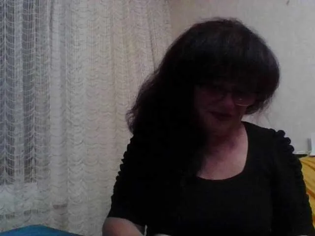British_EmJess – webcam model profile photo Image 14