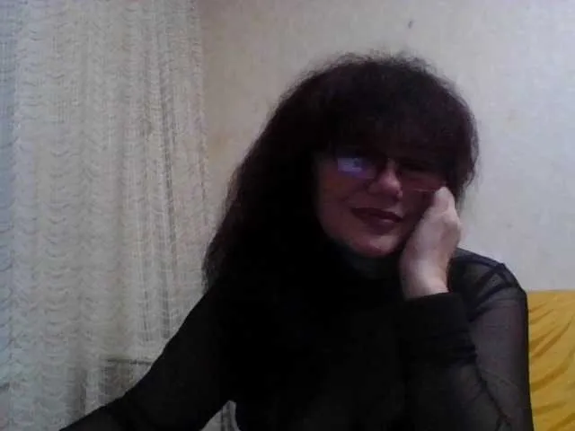 British_EmJess – webcam model profile photo Image 16