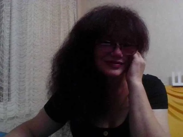 British_EmJess – webcam model profile photo Image 3