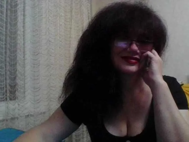 British_EmJess – webcam model profile photo Image 4