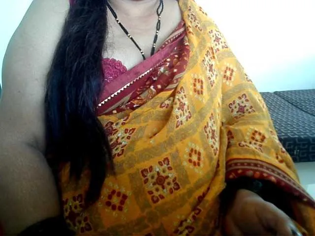 British_EmJess – webcam model profile photo Image 10