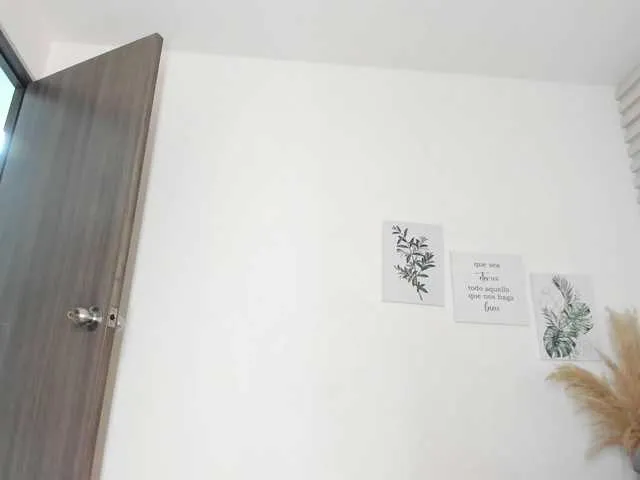 Scarlettsteelexo – webcam model profile photo Image 4