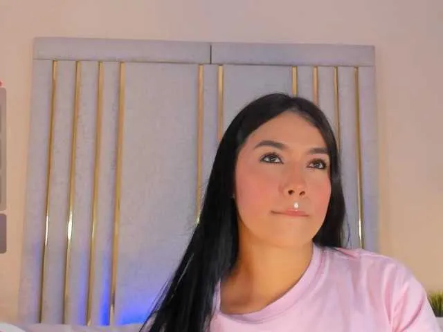 glossybabe_ – webcam model profile photo Image 13