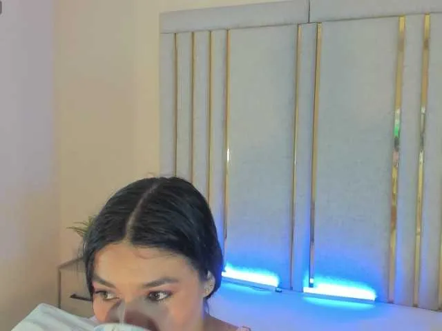 glossybabe_ – webcam model profile photo Image 7