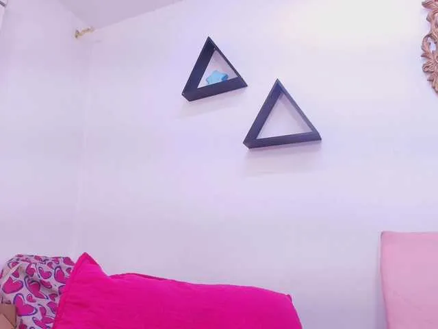 British_EmJess – webcam model profile photo Image 7