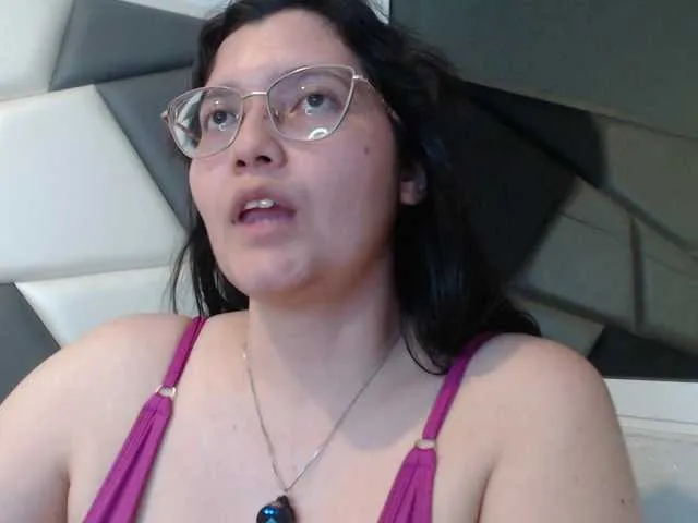 SofiaSins – webcam model profile photo Image 6