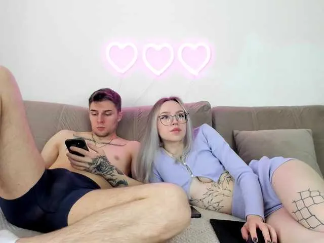 SashaVaughn – webcam model profile photo Image 2