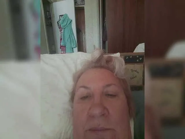 SusyBlair – webcam model profile photo Image 10