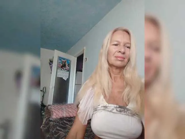 JessieBlonde – webcam model profile photo Image 12