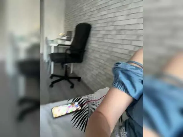 Scarlettsteelexo – webcam model profile photo Image 3