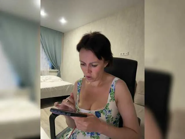 Scarlettsteelexo – webcam model profile photo Image 6