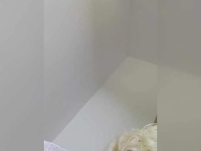 MarilynRainbow – webcam model profile photo Image 11