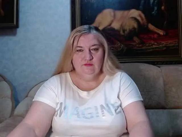 azur-moon – webcam model profile photo Image 10