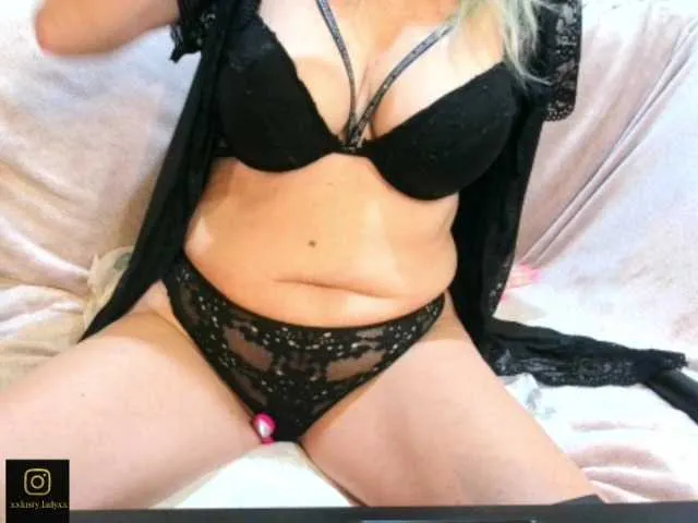 blondeangel_4u2 – webcam model profile photo Image 6