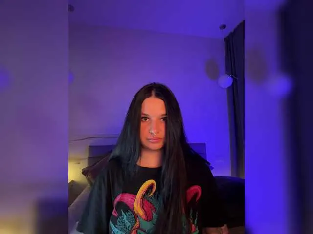 WhoreMira Image 6