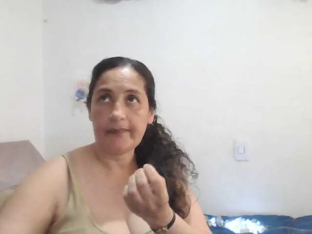 blondeza – webcam model profile photo Image 8