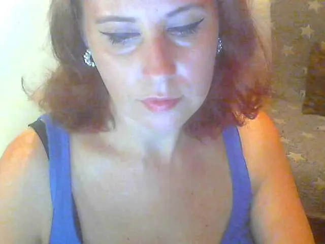 KateDivineUK – webcam model profile photo Image 14