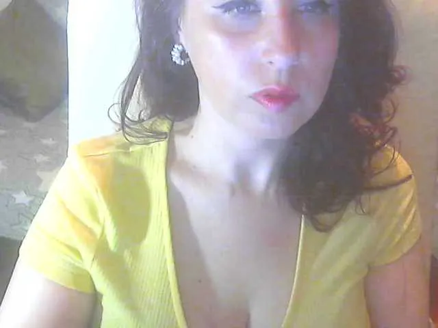 KateDivineUK – webcam model profile photo Image 6