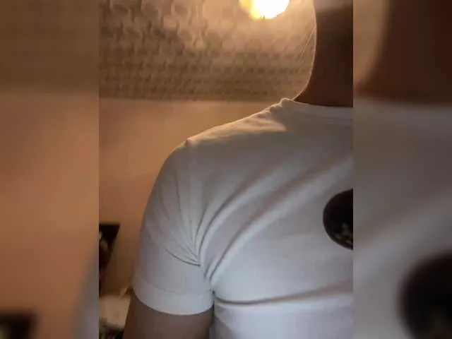 BlondeScarlettx – webcam model profile photo Image 3