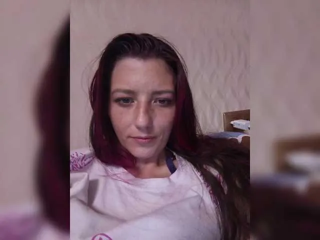 British_EmJess – webcam model profile photo Image 9