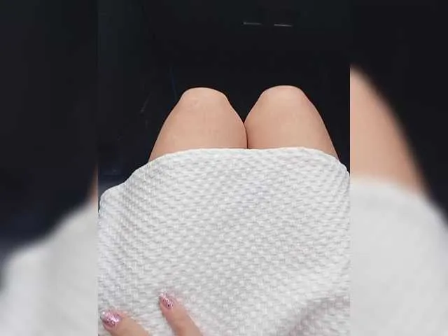 British_EmJess – webcam model profile photo Image 7