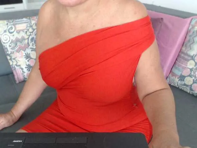 BlondeScarlettx – webcam model profile photo Image 17