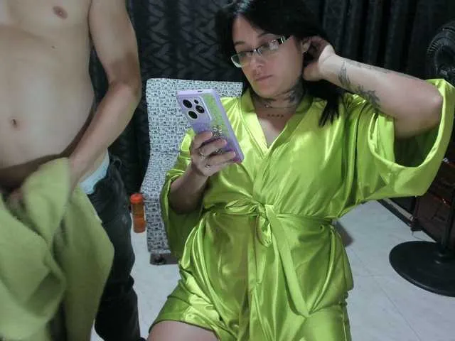 GlamGran – webcam model profile photo Image 18