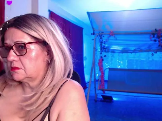 British_EmJess – webcam model profile photo Image 4