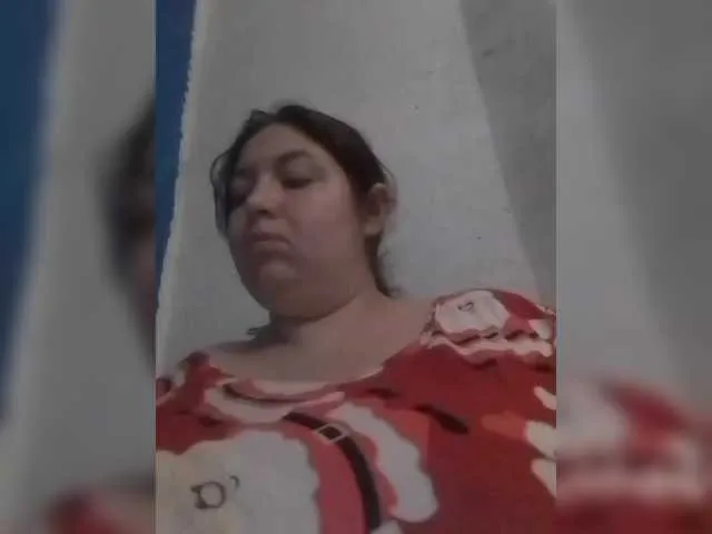 LoraDevine – webcam model profile photo Image 10