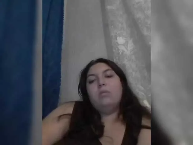 LoraDevine – webcam model profile photo Image 11