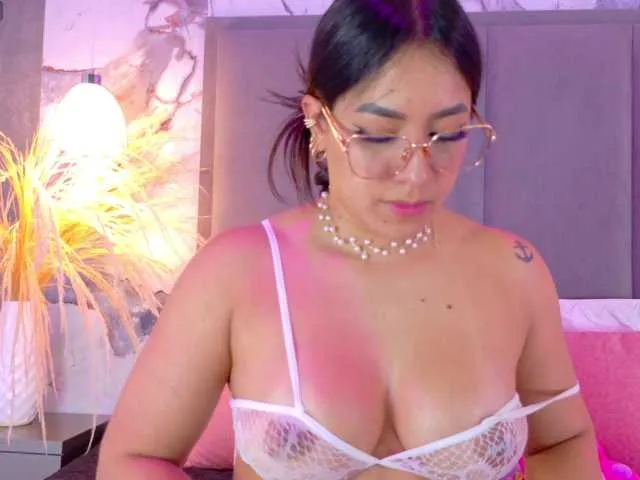 XBIGTITSXX – webcam model profile photo Image 2