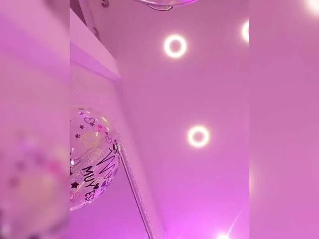 XBIGTITSXX – webcam model profile photo Image 7