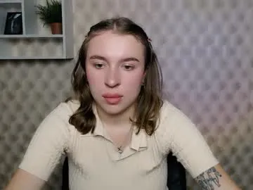 vik77777A – webcam model profile photo Image 11