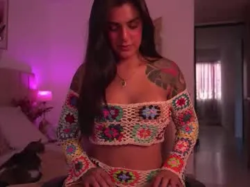 Erin- – webcam model profile photo Image 10