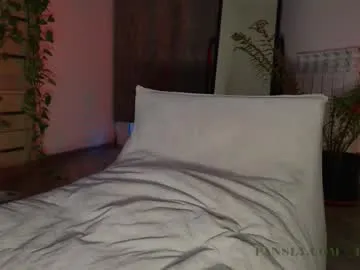 SelennaMoon – webcam model profile photo Image 18