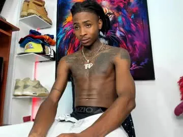 LoraDevine – webcam model profile photo Image 3