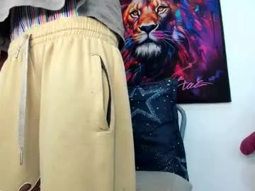 LoraDevine – webcam model profile photo Image 6