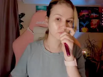 KedraLuv – webcam model profile photo Image 10