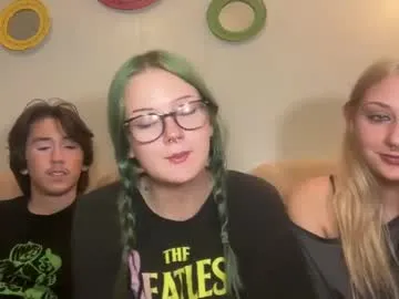 Her-Girl – webcam model profile photo Image 6