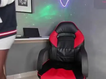 adamart7 – webcam model profile photo