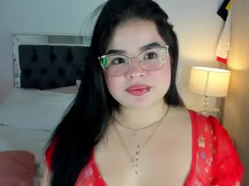 SashaVaughn – webcam model profile photo Image 13