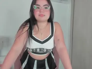 SashaVaughn – webcam model profile photo Image 2