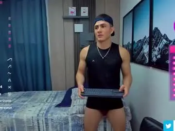 LoraDevine – webcam model profile photo Image 3